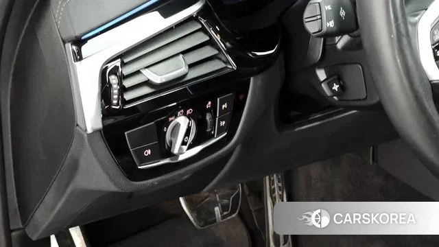 BMW 5 Series (G30) 2020 Белый из Кореи, фото 5