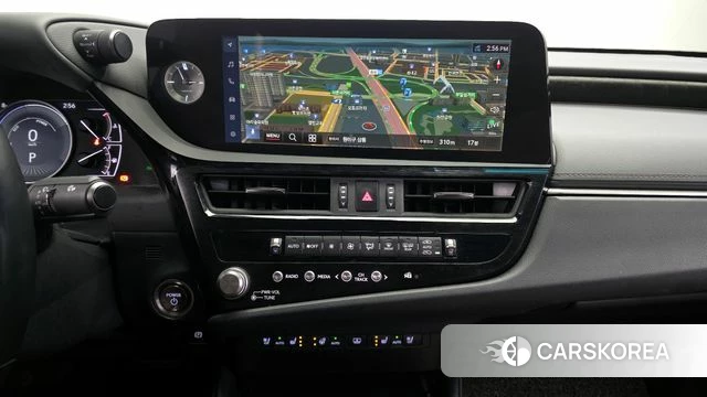 Lexus ES300h 7th generation 2023 Серебряный из Кореи, фото 5