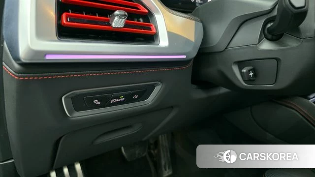 BMW XM (G09) 2024 Черный из Кореи, фото 5