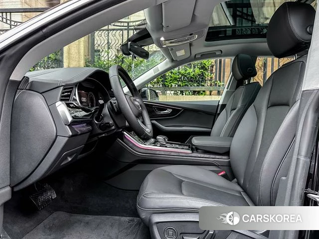 Audi Q8 2025 Черный из Китая, фото 5