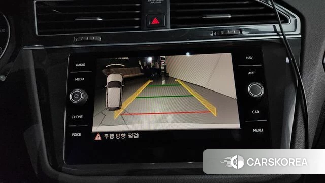 Volkswagen Tiguan second Generation 2019 Белый из Кореи, фото 5