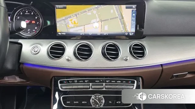 Mercedes-Benz E-Class W213 2019 Серый из Кореи, фото 5