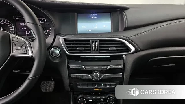 Infiniti Q30 2019 Белый из Кореи, фото 5