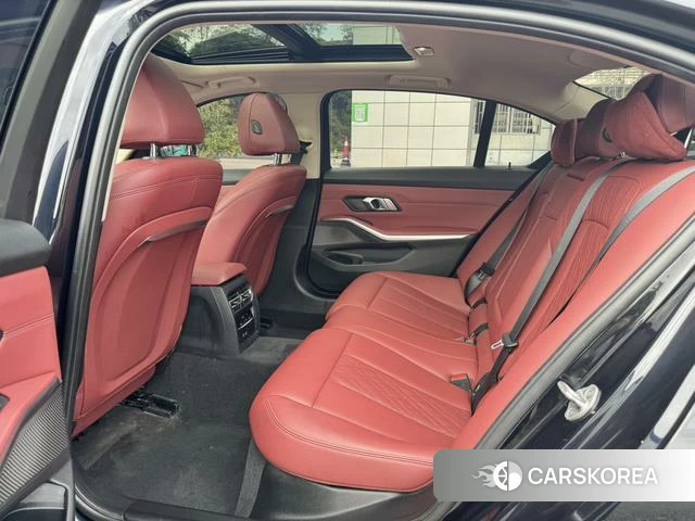 BMW 3 series 2023 Черный из Китая, фото 5
