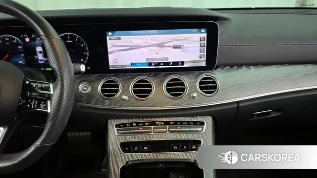 Mercedes-Benz E-Class W213 2021 Белый из Кореи, фото 5