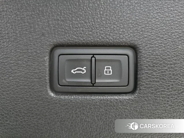 Audi Q8 (4M) id 3225534 из Кореи 5