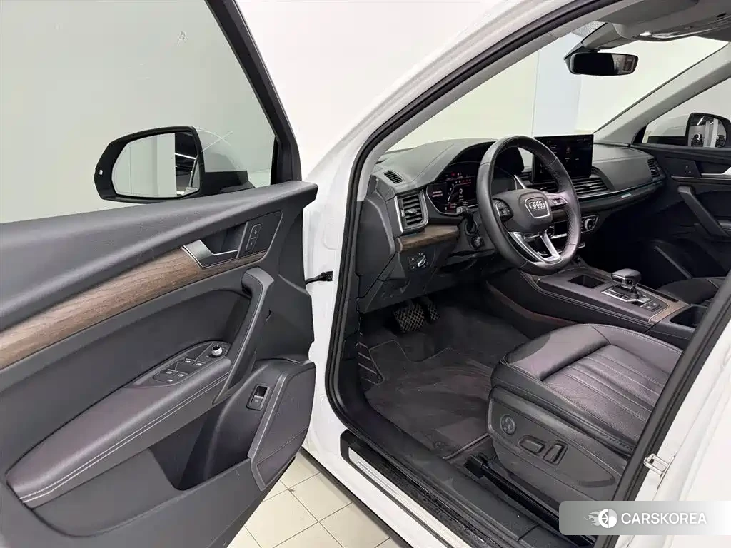 Audi Q5L 2022 Белый из Китая, фото 5