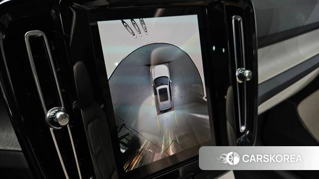 Volvo XC40 2023 Белый из Кореи, фото 5