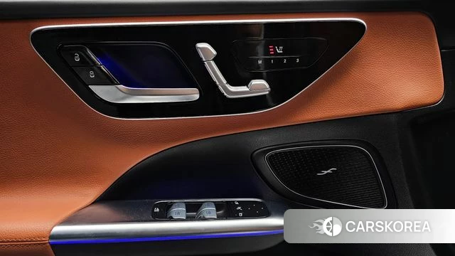 Mercedes-Benz C-Class W206 2023 Белый из Кореи, фото 5