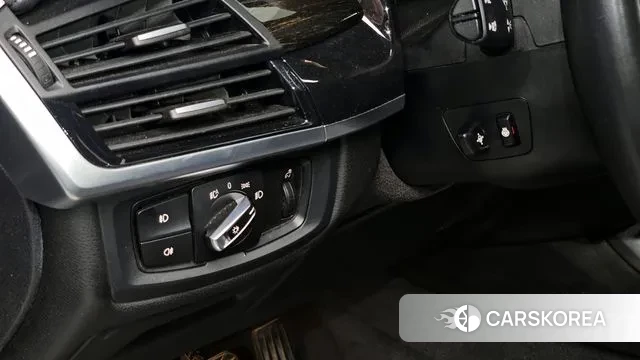 BMW X6 (F16) 2018 Серебристо-серый из Кореи, фото 5