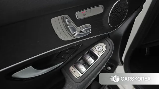 Mercedes-Benz GLC-Class X253 2021 Белый из Кореи, фото 5