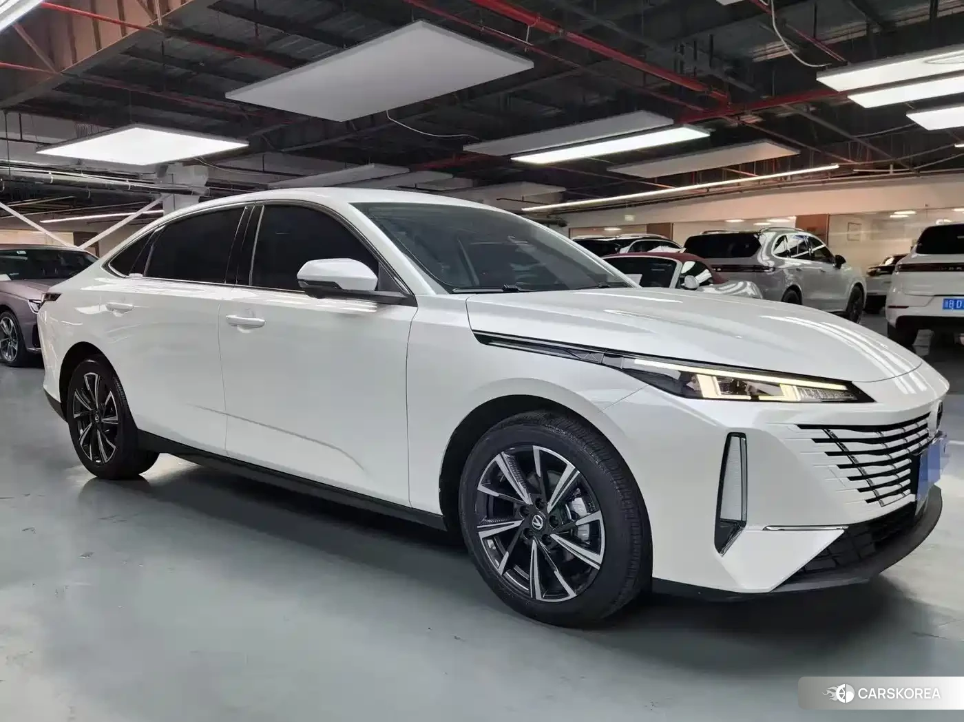 Chang'an Yidong 2025 Белый из Китая, фото 5