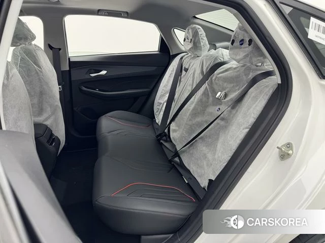 Geely Automobile Binrui 2026 Белый из Китая, фото 5