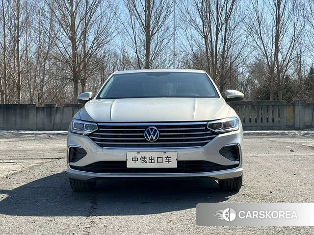 Volkswagen Lavida 2023 Шампань из Китая, фото 5