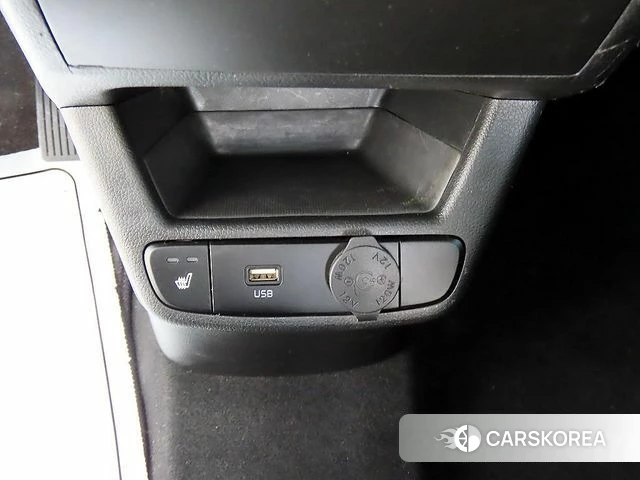 Kia The New Kia Ray 2023 Белый из Кореи, фото 5