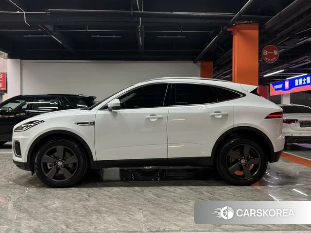 Jaguar E-PACE 2024 Белый из Китая, фото 5