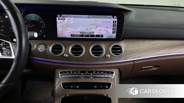 Mercedes-Benz E-Class W213 2020 Черный из Кореи, фото 5