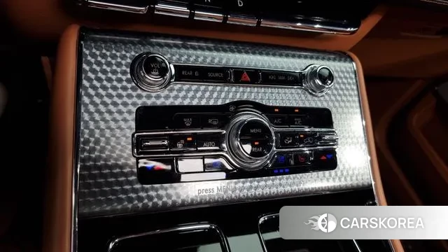 Lincoln Aviator 2nd generation 2020 Белый из Кореи, фото 5