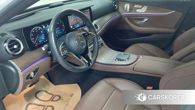 Mercedes-Benz E-Class W213 2023 Белый из Кореи, фото 5