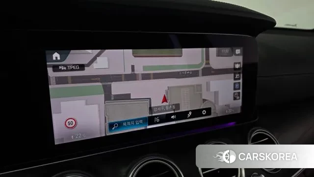 Mercedes-Benz E-Class W213 2022 Белый из Кореи, фото 5