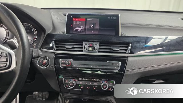 BMW X1 (F48) 2022 Черный из Кореи, фото 5