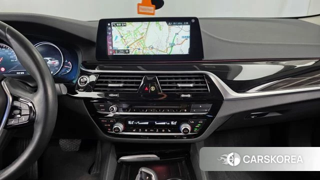 BMW 5 Series (G30) 2018 Серый из Кореи, фото 5