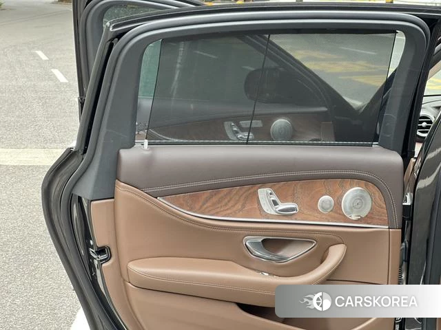 Mercedes-Benz E-class 2021 Черный из Китая, фото 5