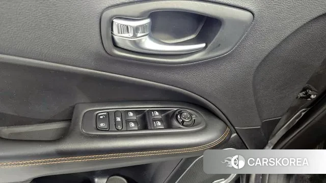 Jeep Compass 2nd Generation 2019 Серый из Кореи, фото 5