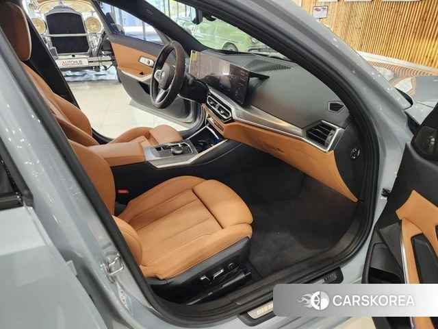 BMW 3 Series (G20) 2024 Небесно-голубой из Кореи, фото 5