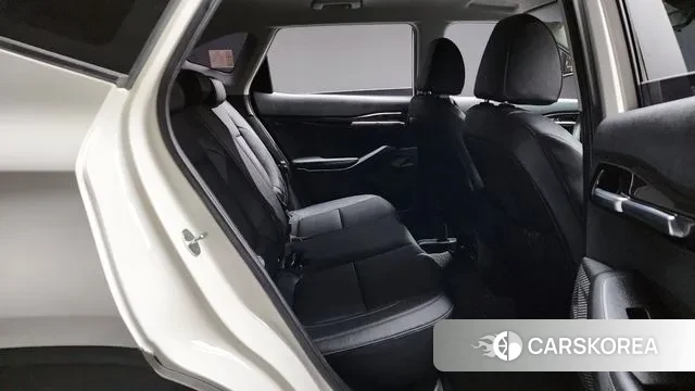 Kia Seltos 2022 Белый из Кореи, фото 5