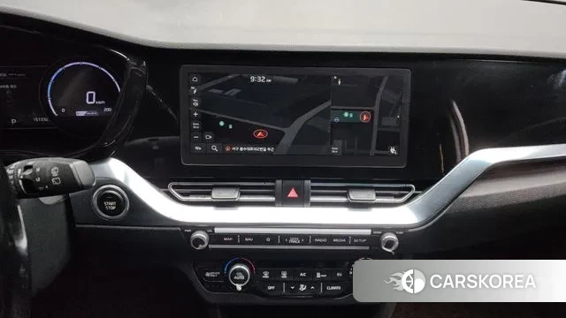 Kia Niro Plus 2022 Белый из Кореи, фото 5