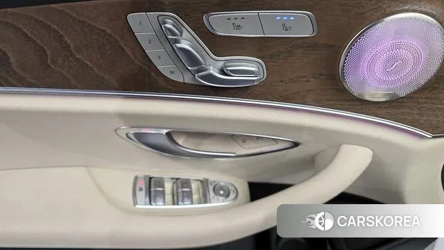 Mercedes-Benz E-Class W213 2021 Белый из Кореи, фото 5