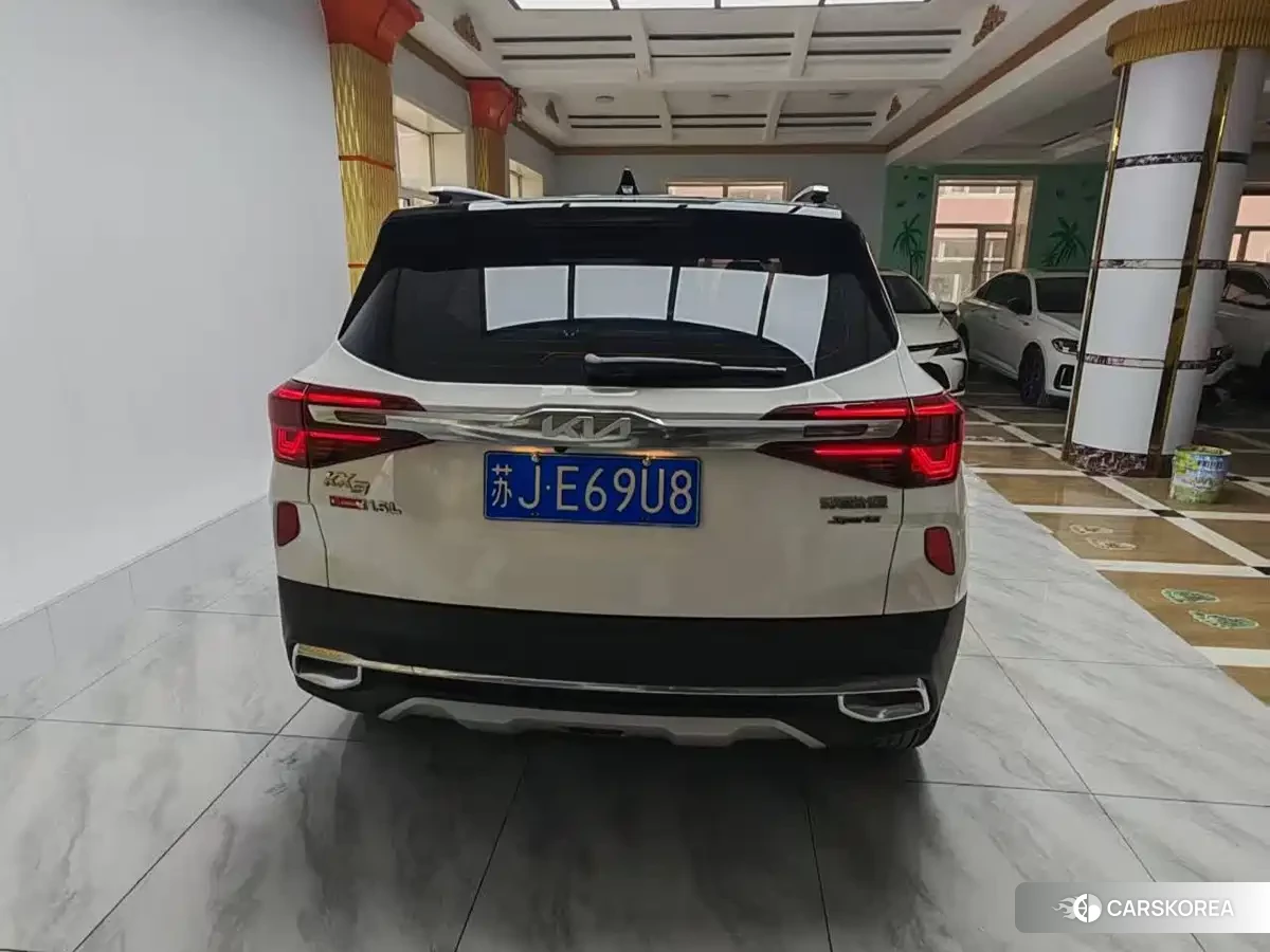 Kia KX3 proud run 2021 Белый из Китая, фото 5