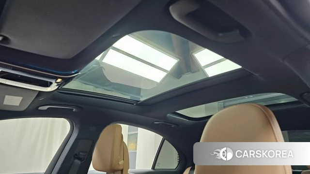 Mercedes-Benz E-Class W214 2025 Белый из Кореи, фото 5