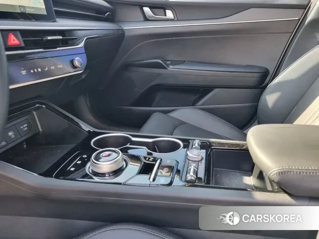 Kia The New K5 Hybrid 3rd generation 2025 Белый из Кореи, фото 5