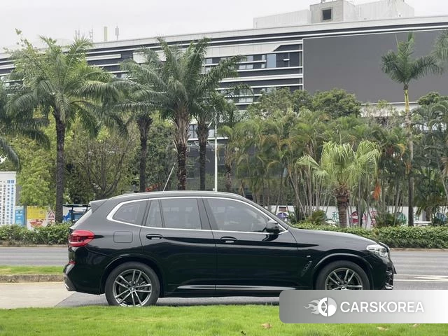 BMW X3 2021 Черный из Китая, фото 5