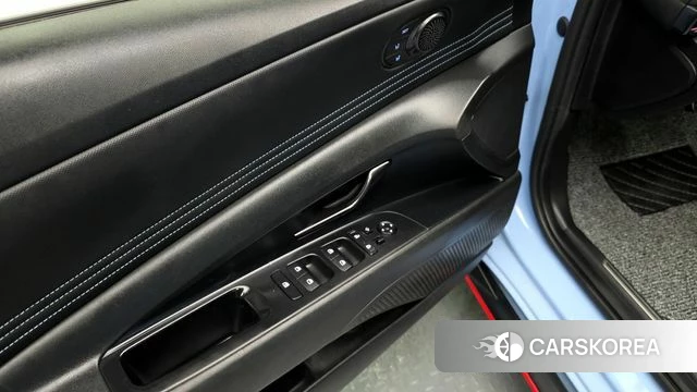 Hyundai Avante (CN7) 2022 Небесно-голубой из Кореи, фото 5