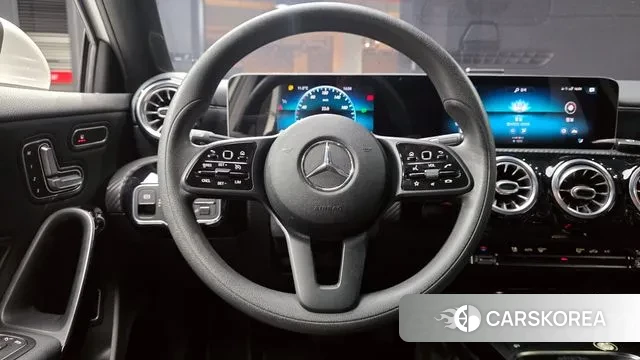 Mercedes-Benz A-Class W177 2020 Белый из Кореи, фото 5