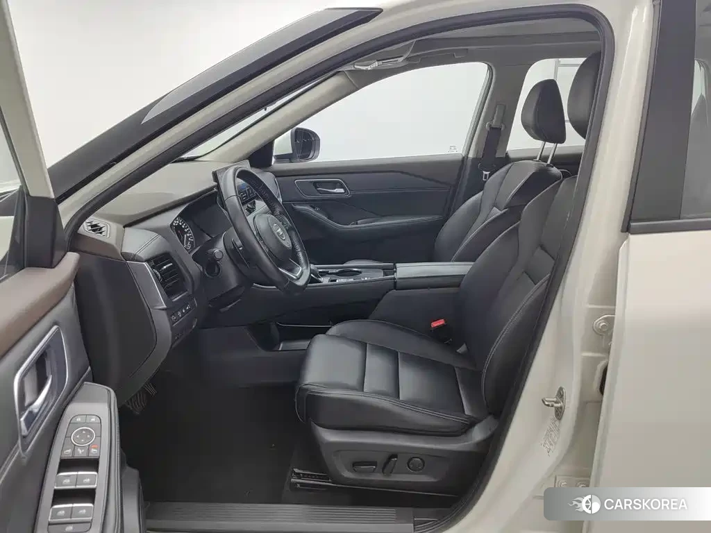 Nissan Qijun 2022 Белый из Китая, фото 5