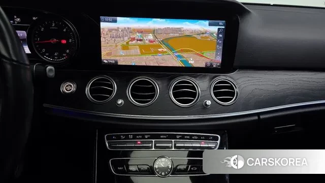 Mercedes-Benz E-Class W213 2019 Черный из Кореи, фото 5