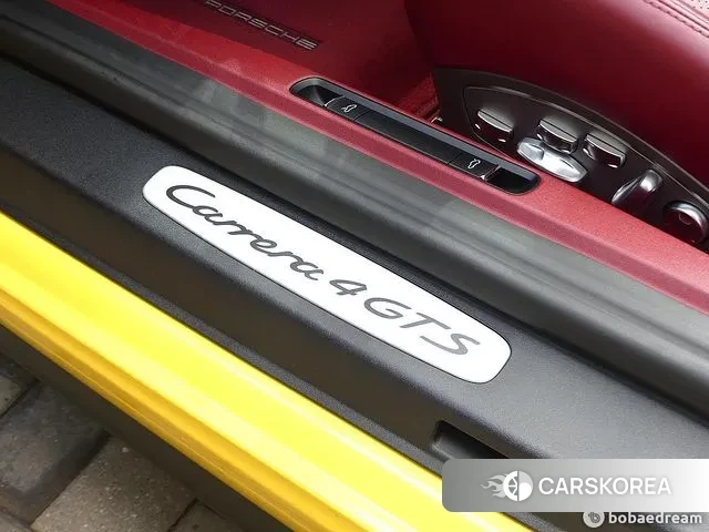 Porsche 911 2018 Желтый из Кореи, фото 5