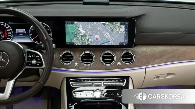 Mercedes-Benz E-Class W213 2019 Белый из Кореи, фото 5
