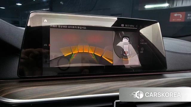 BMW 5 Series (G30) 2019 Белый из Кореи, фото 5