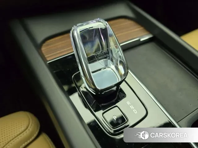 Volvo XC60 second Generation 2024 Серый из Кореи, фото 5