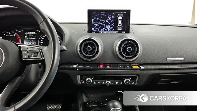 Audi New A3 2018 Серебристо-серый из Кореи, фото 5