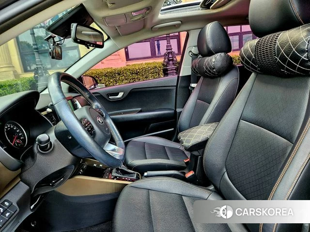 Kia Stonic 2018 Серый из Кореи, фото 5