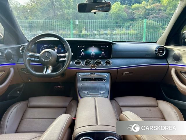 Mercedes-Benz E-class 2022 Черный из Китая, фото 5