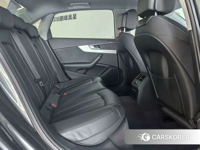 Audi A4L 2021 Темно-серый из Китая, фото 5