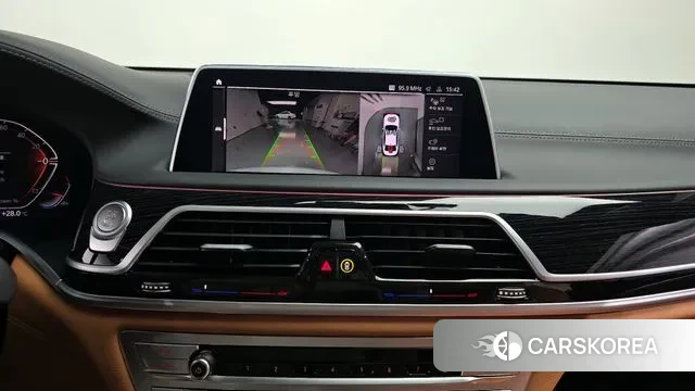 BMW 7 Series (G11) 2022 Белый из Кореи, фото 5