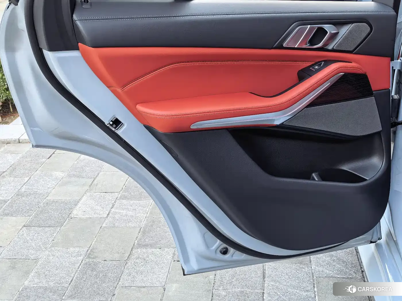 BMW X5 M 2023 Silver/gray из Китая, фото 5